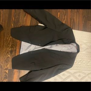 Black Tommy Hilfiger suit jacket barely used , size 40 short